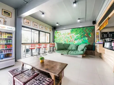 Sattahip 9 Boutique Hotel OYO Rooms - Photo 3
