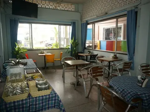 Satun Tanee Hotel - Photo 1