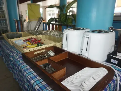 Satun Tanee Hotel - Photo 2