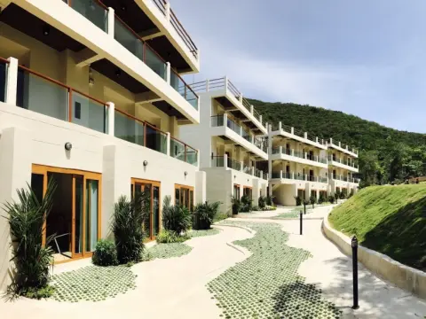 Sealey Resort Koh Larn - Photo 1