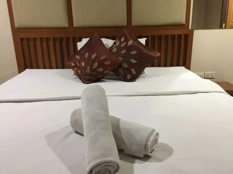 Siam Inn - Photo 3