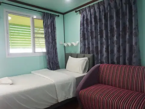 Singhanakorn Beach Resort - Photo 1