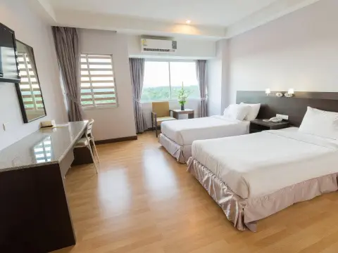 Sinkiat Buri Hotel - Photo 3