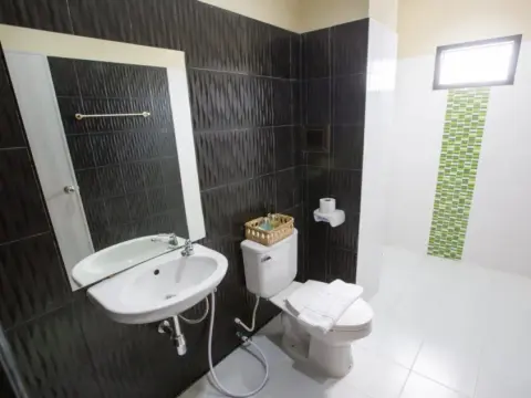 Siritrang Boutique Hotel - Photo 4