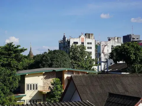 Slee Hostel Chiangmai - Adults Only - Foto 1