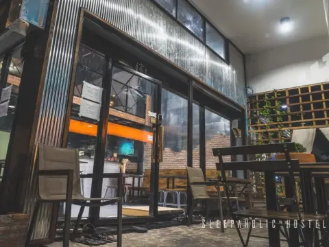 Sleepaholic Hostel - Photo 3