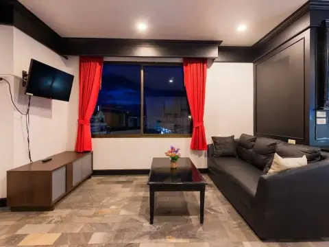 SOHO Rooms Patong - Photo 4