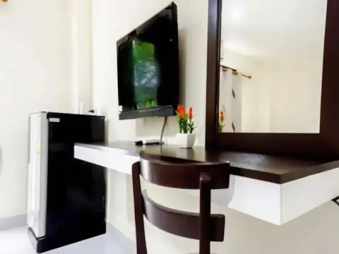 Star 3 Serviced Apartment - Photo 4