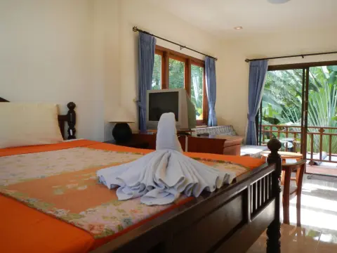 Sunrise Bungalow - Photo 2