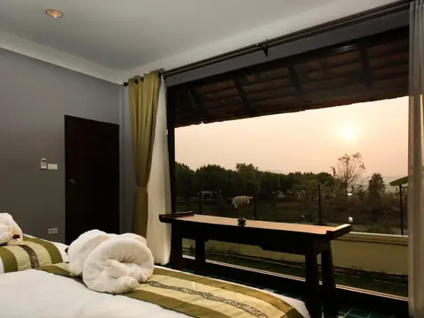 Suwannatara Resort - Photo 4