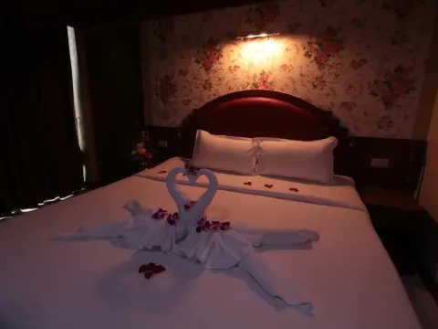 Taj Phuket Inn - Photo 2