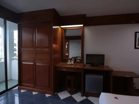 Taj Phuket Inn - Photo 3