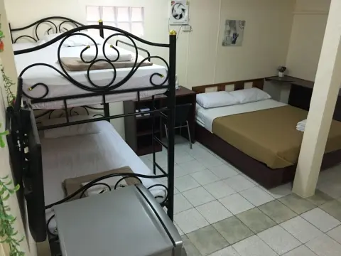 Taphouse Guest House - Photo 4