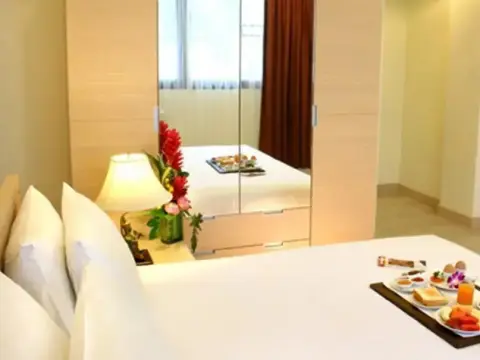 Tarntawan Place Apartments - Photo 2