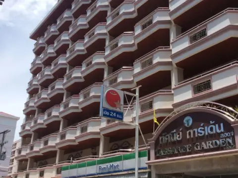 Tassanee Garden Lodge - Photo 1