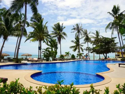 The Beach Village Hostel - Photo 4