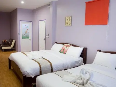 The Boat House - Photo 4