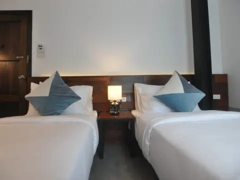 The Eight Ratvithi House - Photo 2