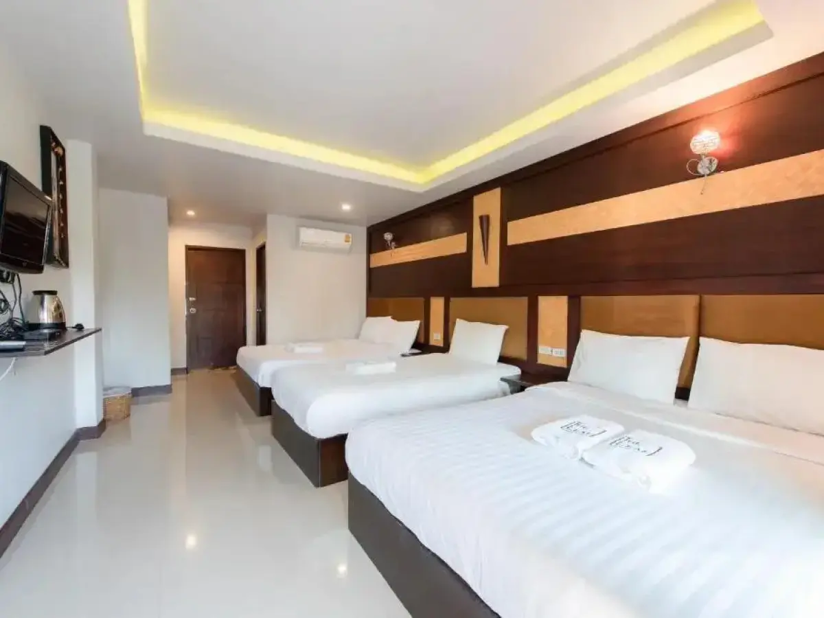 The Leaf & Pool Accommodation Koh Larn