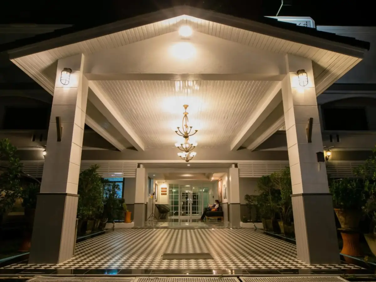 The Mercy Hotel (SHA Plus+)