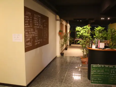 The Mixx Hostel - Photo 3