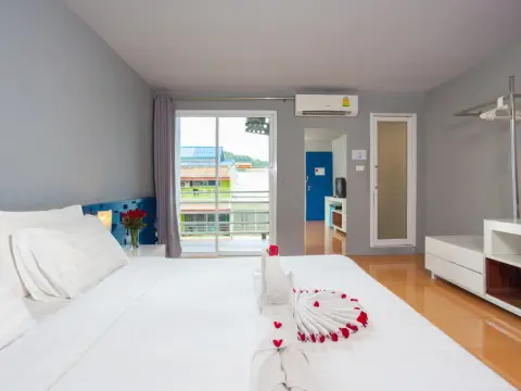 The Oddy Hip Hotel - Foto 2