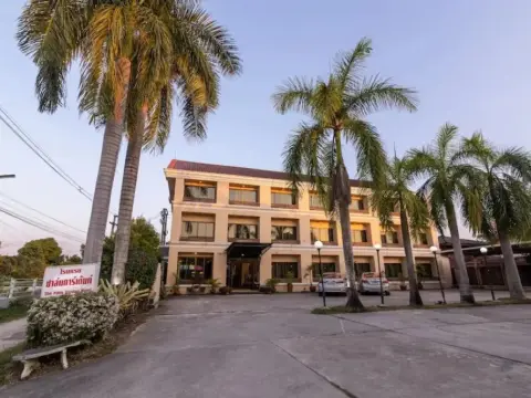 The Palm Garden Hotel - Photo 1