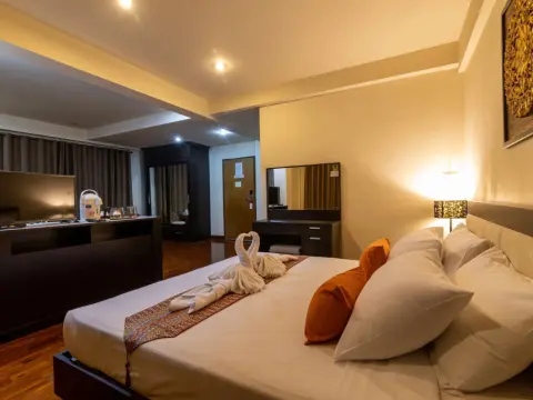 The Palm Garden Hotel - Photo 3