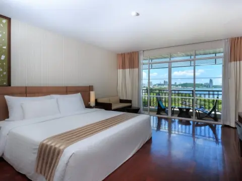 The Pattaya Discovery Beach Hotel Pattaya - Photo 4