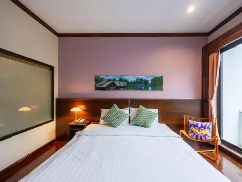 The President Hotel at Chokchai 4 - Photo 4