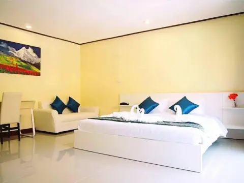 The Victoria Resort - Photo 3