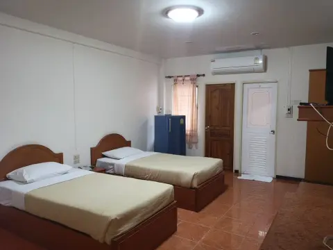 Tonkhoon Hotel - Photo 4