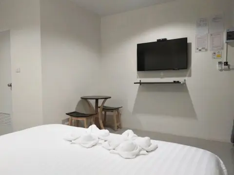 U Siri Resort - Photo 3