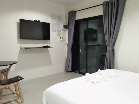 U Siri Resort - Photo 4