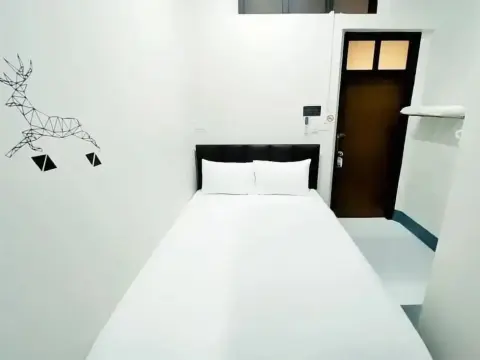 Udomsuk Hotel - Photo 4