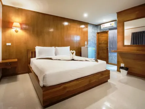 Viking Resort - Photo 2