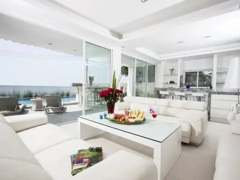 Villa 7th Heaven Beach Front - Photo 2