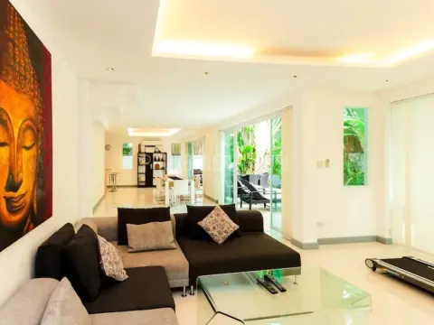 Villa Cheloni 3 Bedrooms - Photo 2