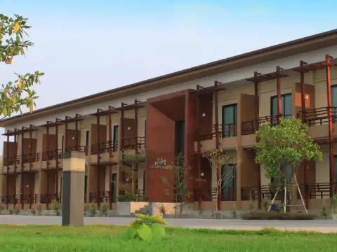 Villa Thiwa Hotel - Photo 1