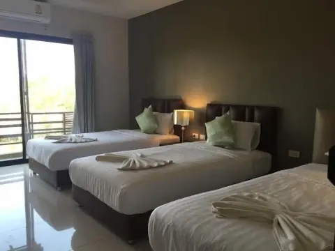 Villa Thiwa Hotel - Photo 2