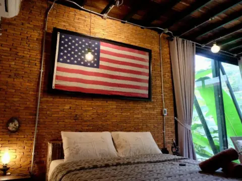 Voraman Hut - Photo 4