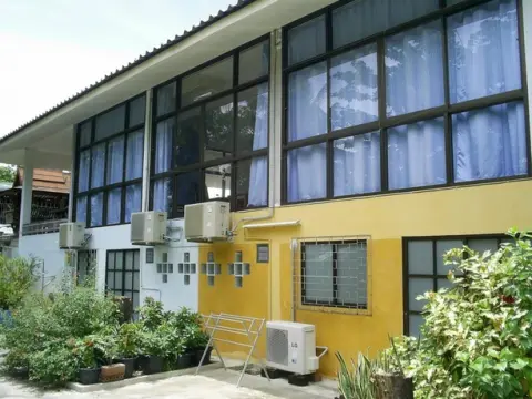 Wangthong Bungalow - Photo 1