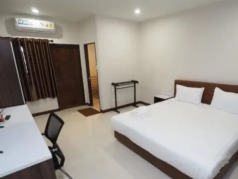 Waritthon Residence - Photo 4