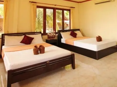 Wattana Resort - Photo 2