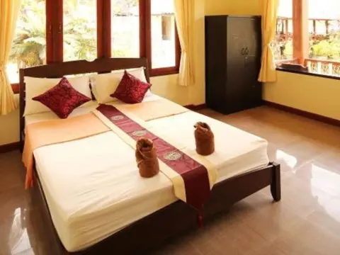 Wattana Resort - Photo 3