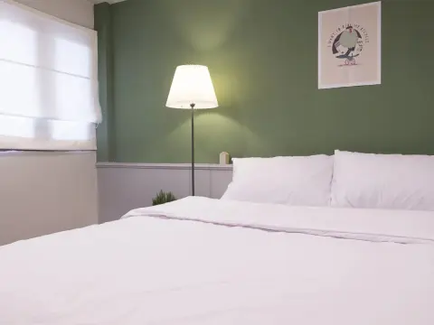 Weeping Willow Sukhumvit 26 – Hostel - Photo 2