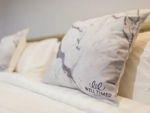 Well Timed Hotel - Photo 3