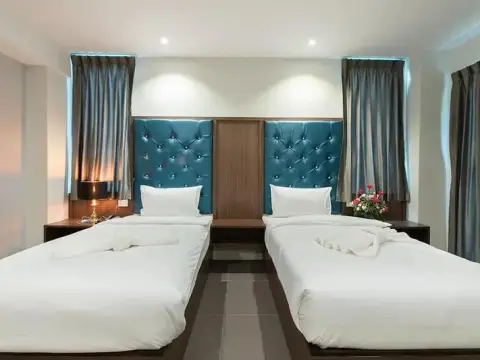 Yamin Seaview Hotel - Photo 3