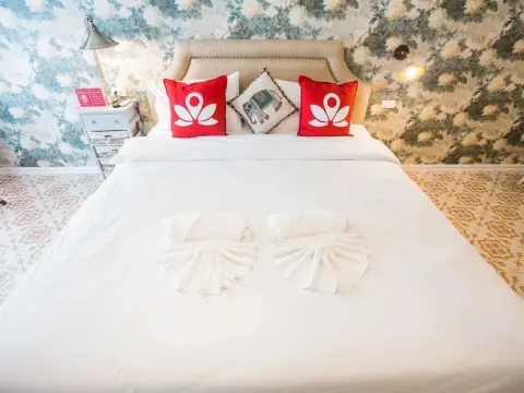 ZEN Rooms Manee Nopparat Soi 1 - Photo 3