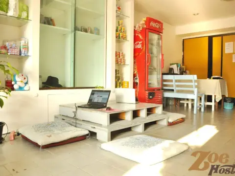 Zoe Hostel - Foto 2
